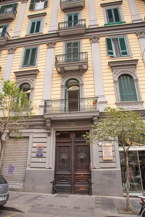 Bed & Breakfast Bed and Breakfast 319 Al Duomo Neapol